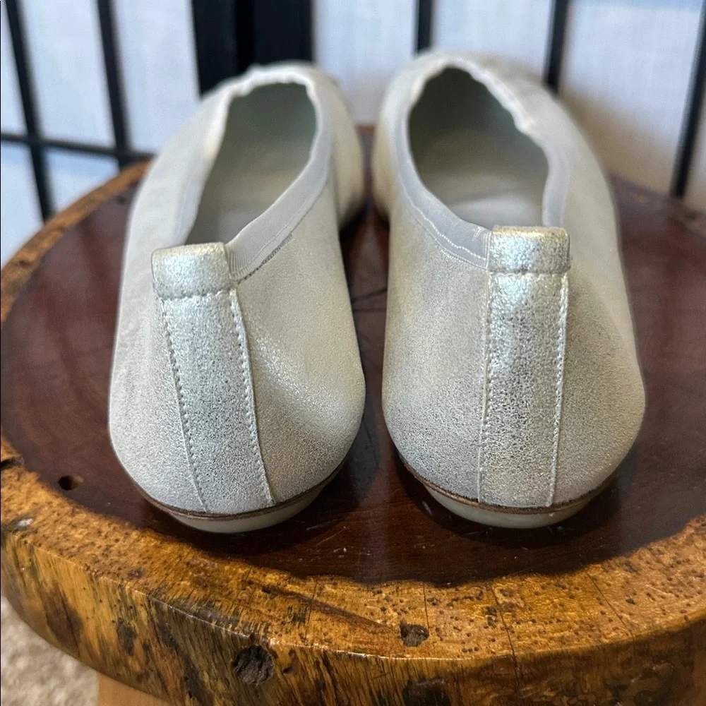 French Sole New Silver Leather Flats Made in Italy 🇮🇹 Size 9 NEW
